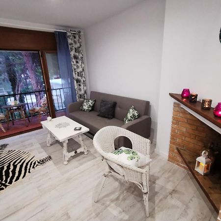 Apartamento Port De Roda De Bara -Roc Sant Gaieta ภายนอก รูปภาพ