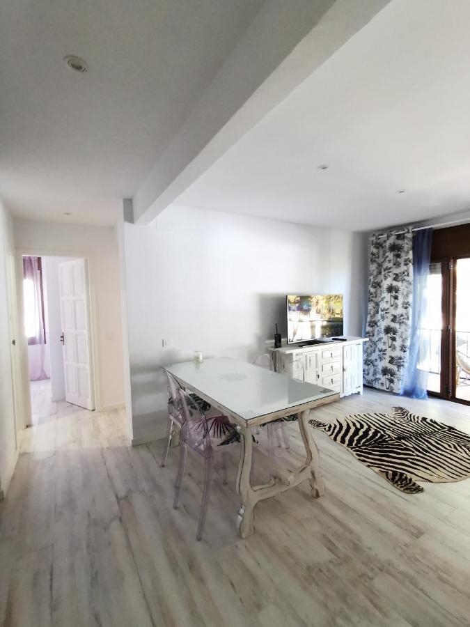 Apartamento Port De Roda De Bara -Roc Sant Gaieta ภายนอก รูปภาพ